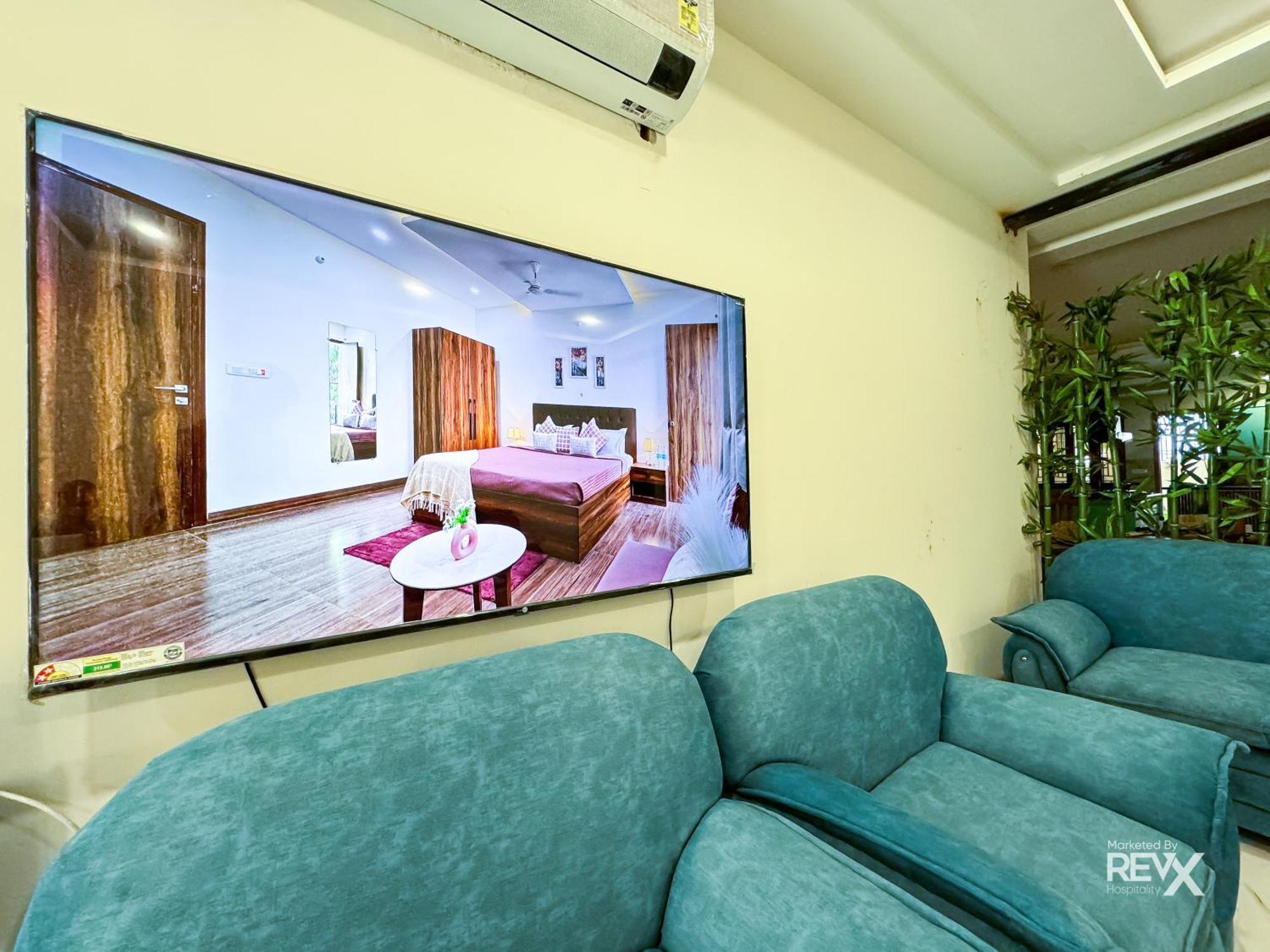 Guru Sadan A Luxe Stay Ayodhya Екстериор снимка
