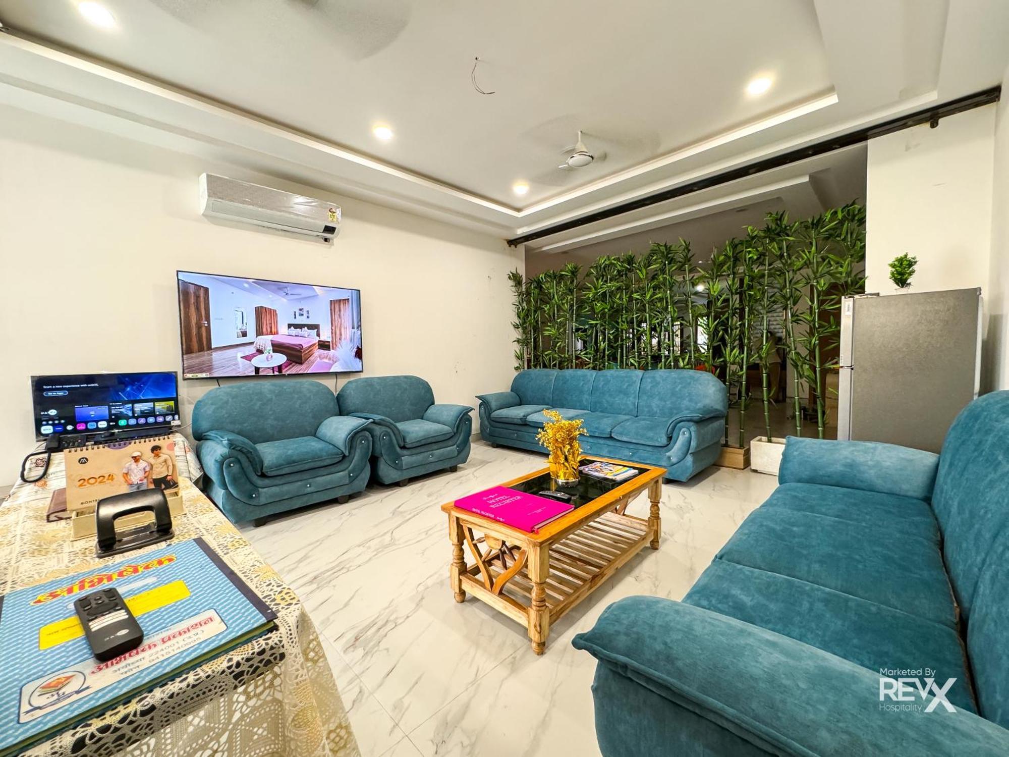 Guru Sadan A Luxe Stay Ayodhya Екстериор снимка