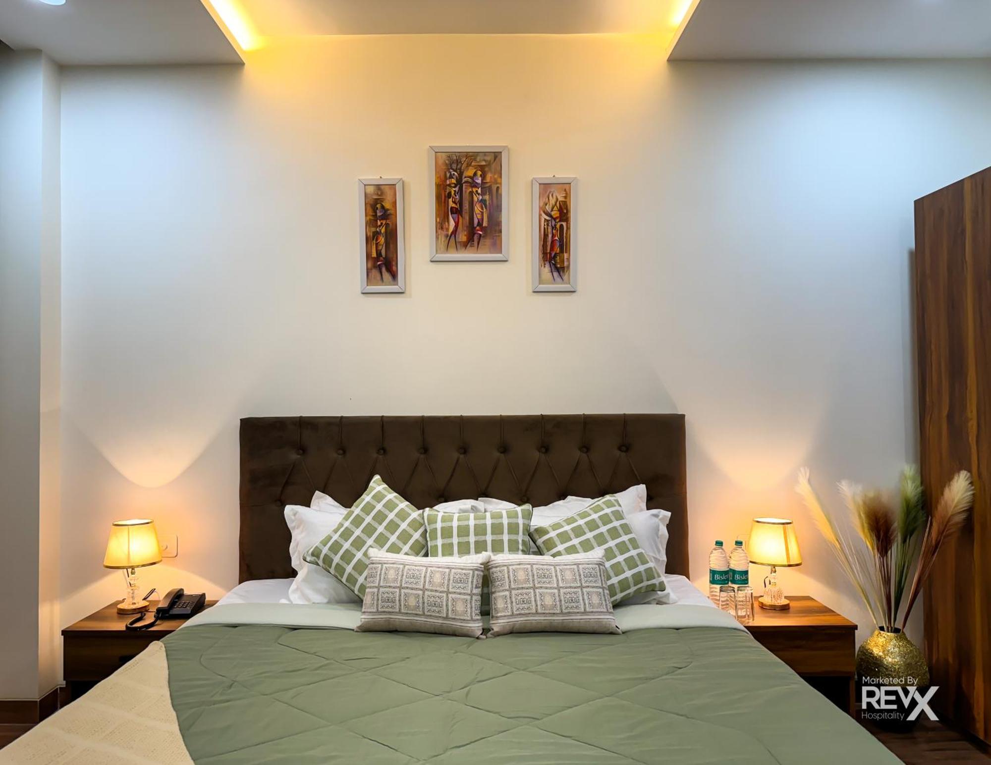 Guru Sadan A Luxe Stay Ayodhya Екстериор снимка