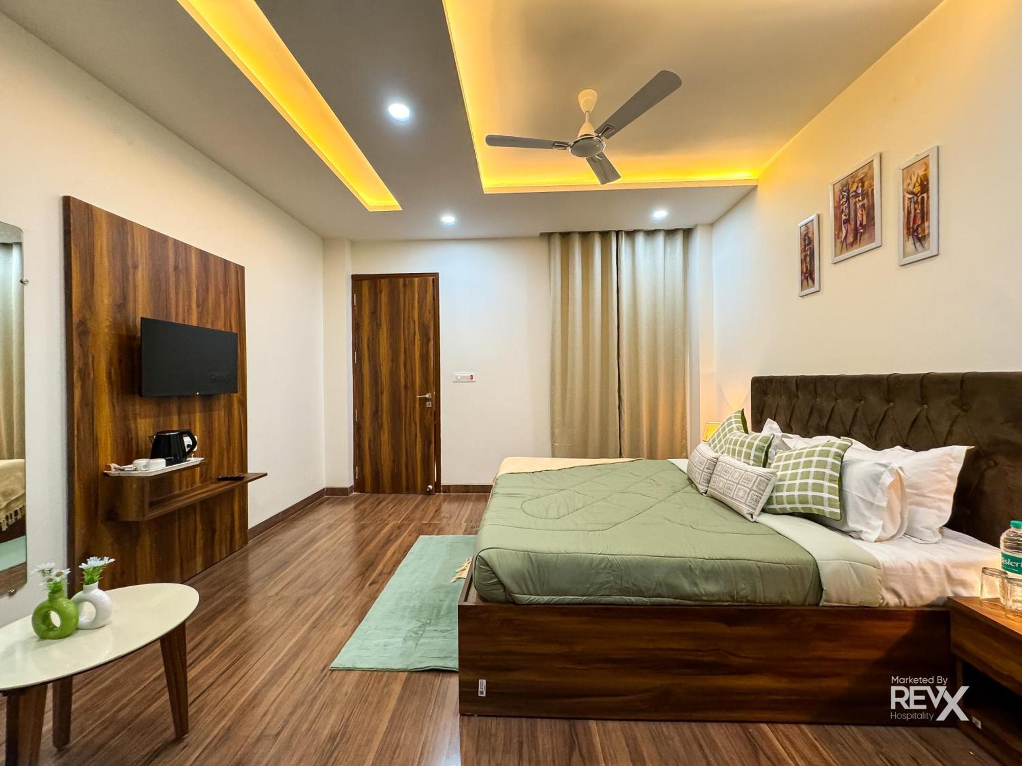 Guru Sadan A Luxe Stay Ayodhya Екстериор снимка