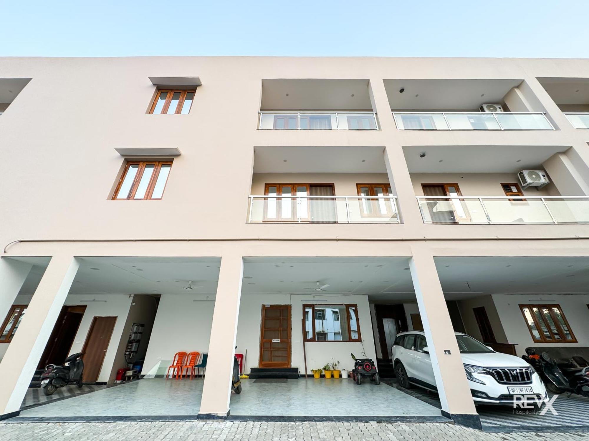 Guru Sadan A Luxe Stay Ayodhya Екстериор снимка