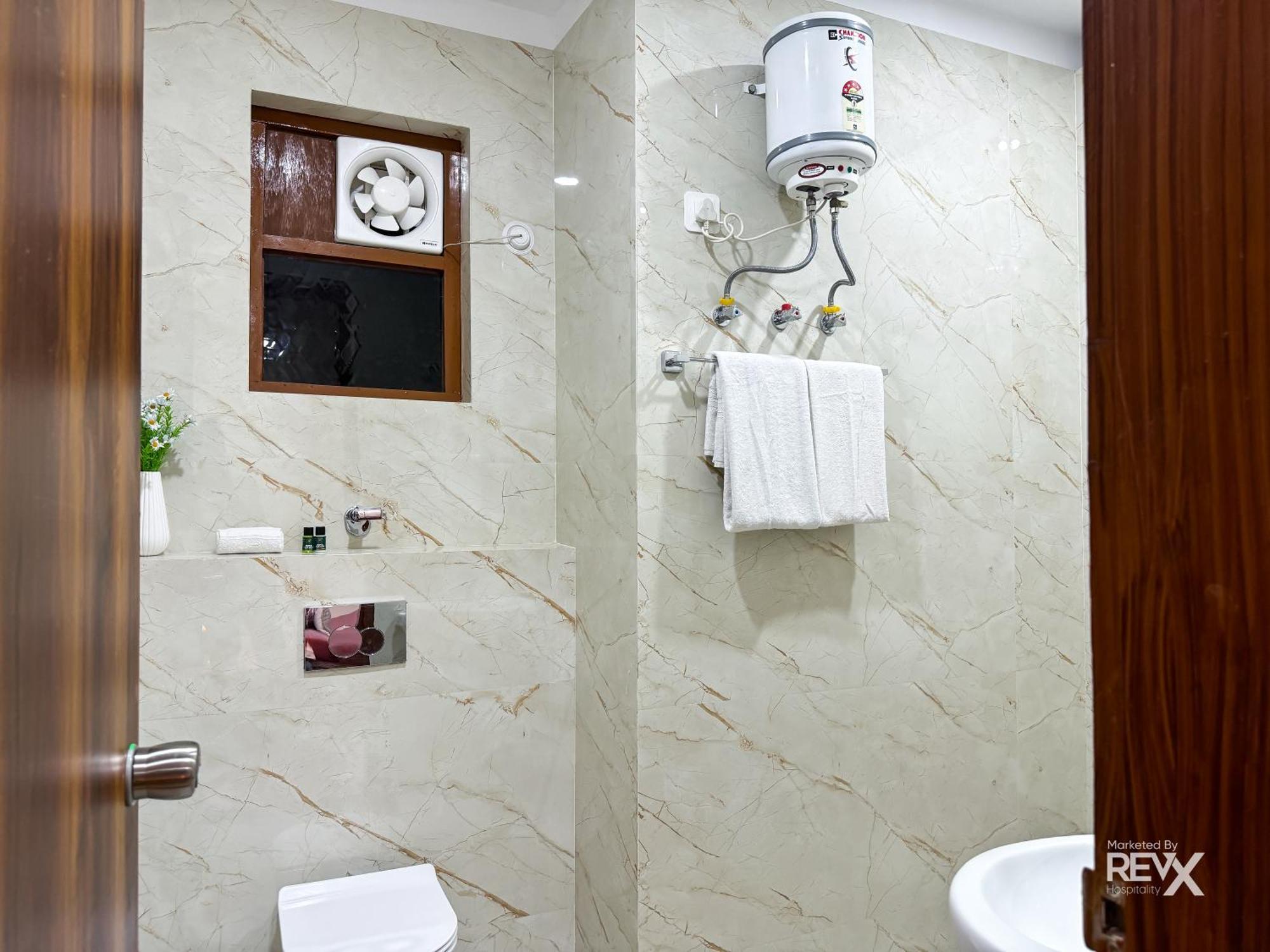Guru Sadan A Luxe Stay Ayodhya Екстериор снимка